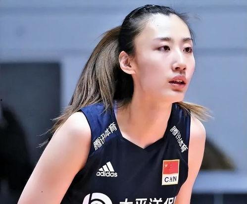 陈彦行家庭背景,出身名门，传承家族荣耀的杰出青年